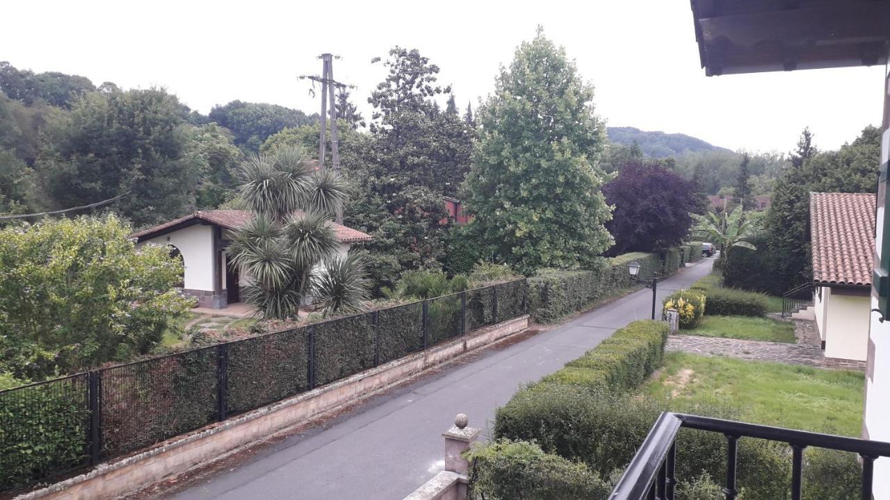Villa Lopenea à Garzáin Extérieur photo